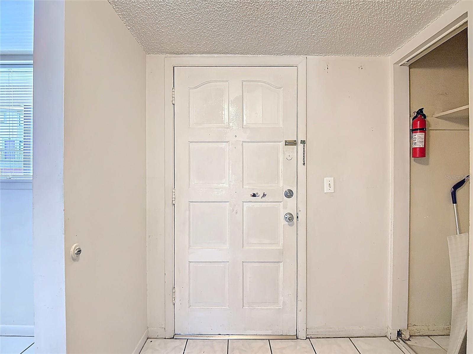 Listing photo id 8 for 6314 Newtown Circle 14a2