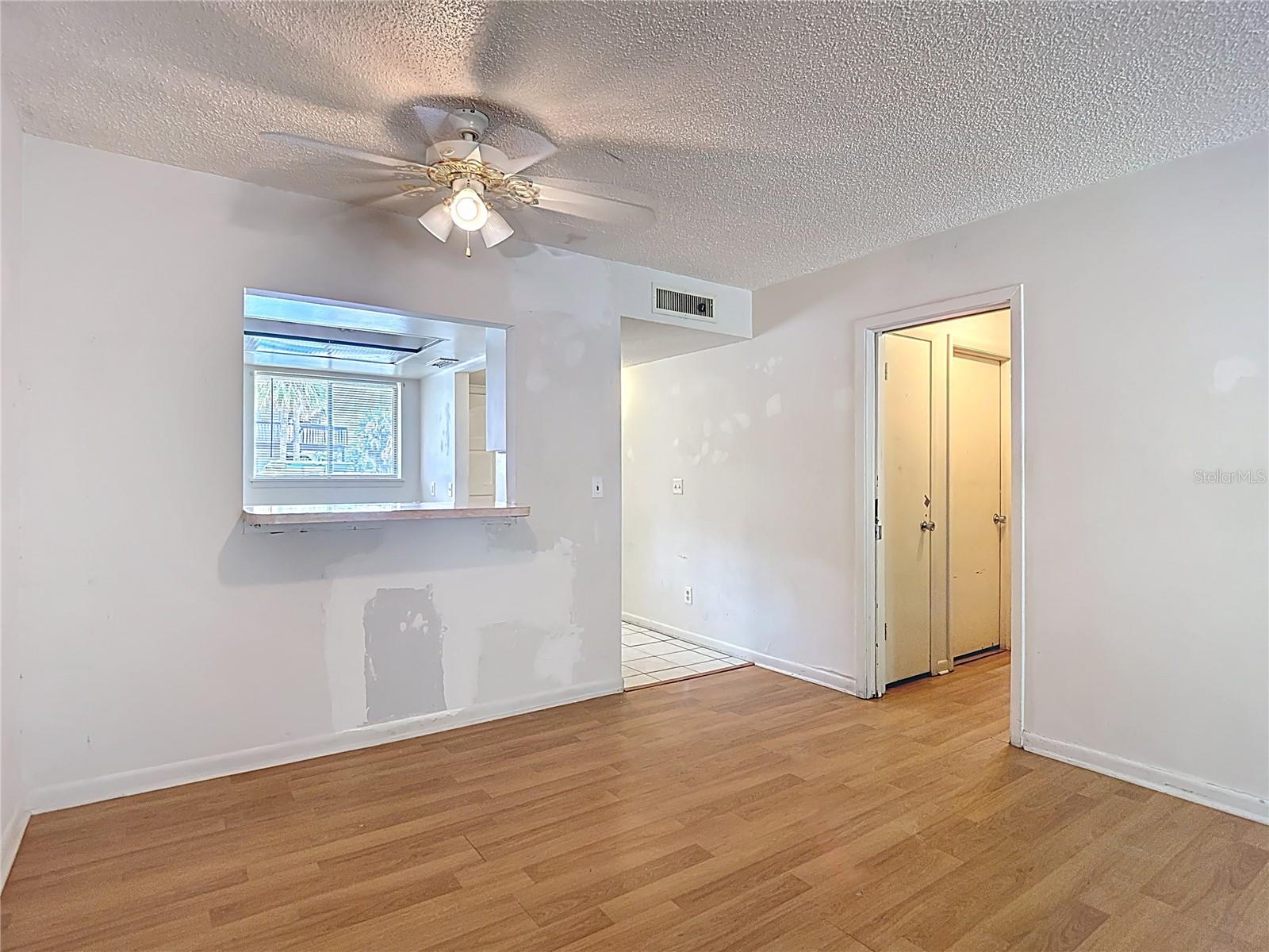 Listing photo id 16 for 6314 Newtown Circle 14a2