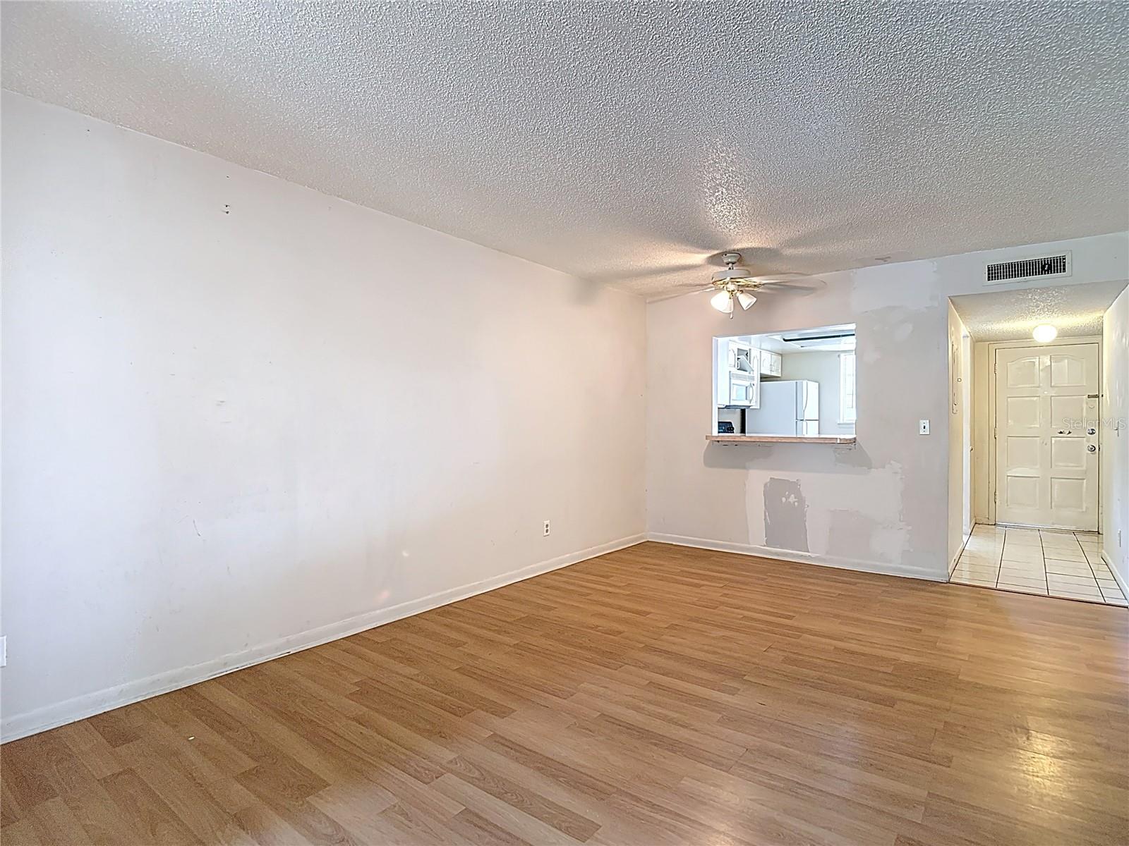Listing photo id 18 for 6314 Newtown Circle 14a2