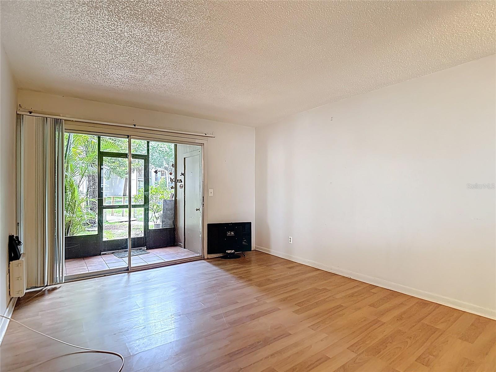 Listing photo id 20 for 6314 Newtown Circle 14a2