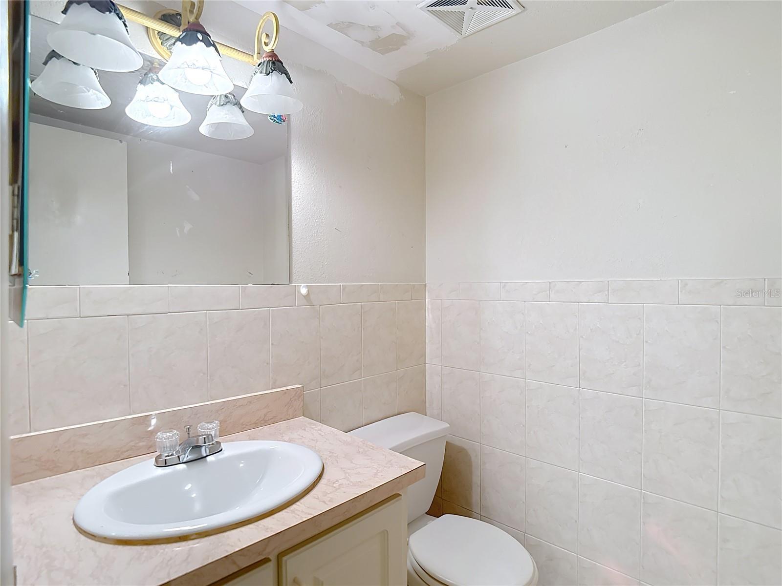 Listing photo id 21 for 6314 Newtown Circle 14a2