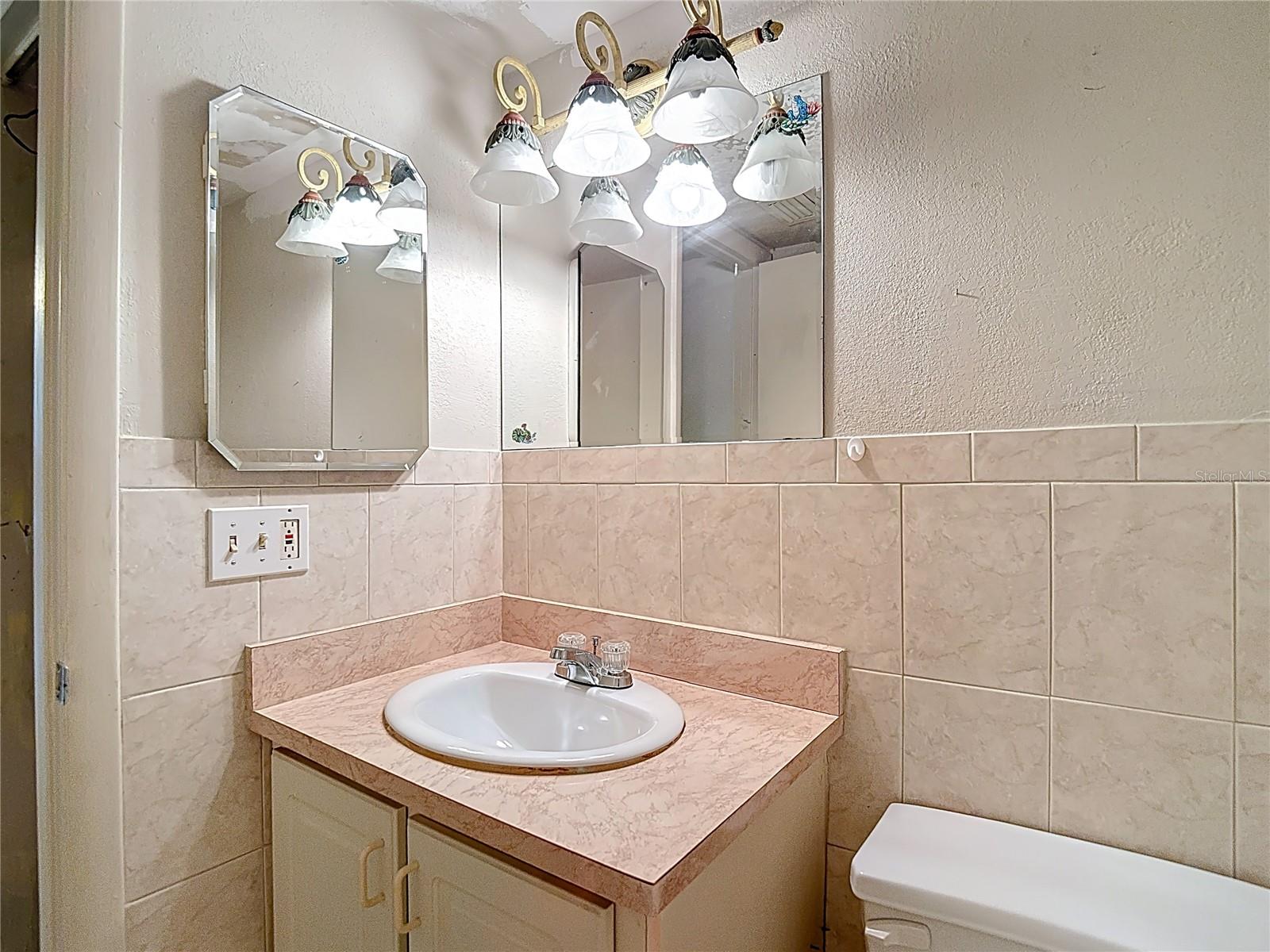 Listing photo id 22 for 6314 Newtown Circle 14a2