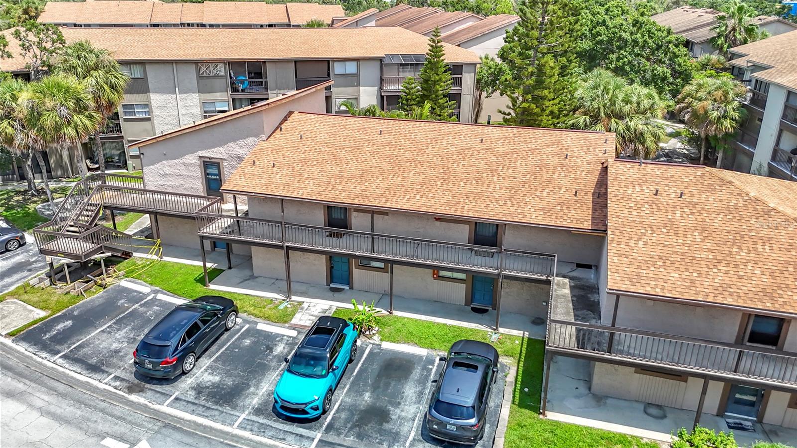 Listing photo id 2 for 6314 Newtown Circle 14a2