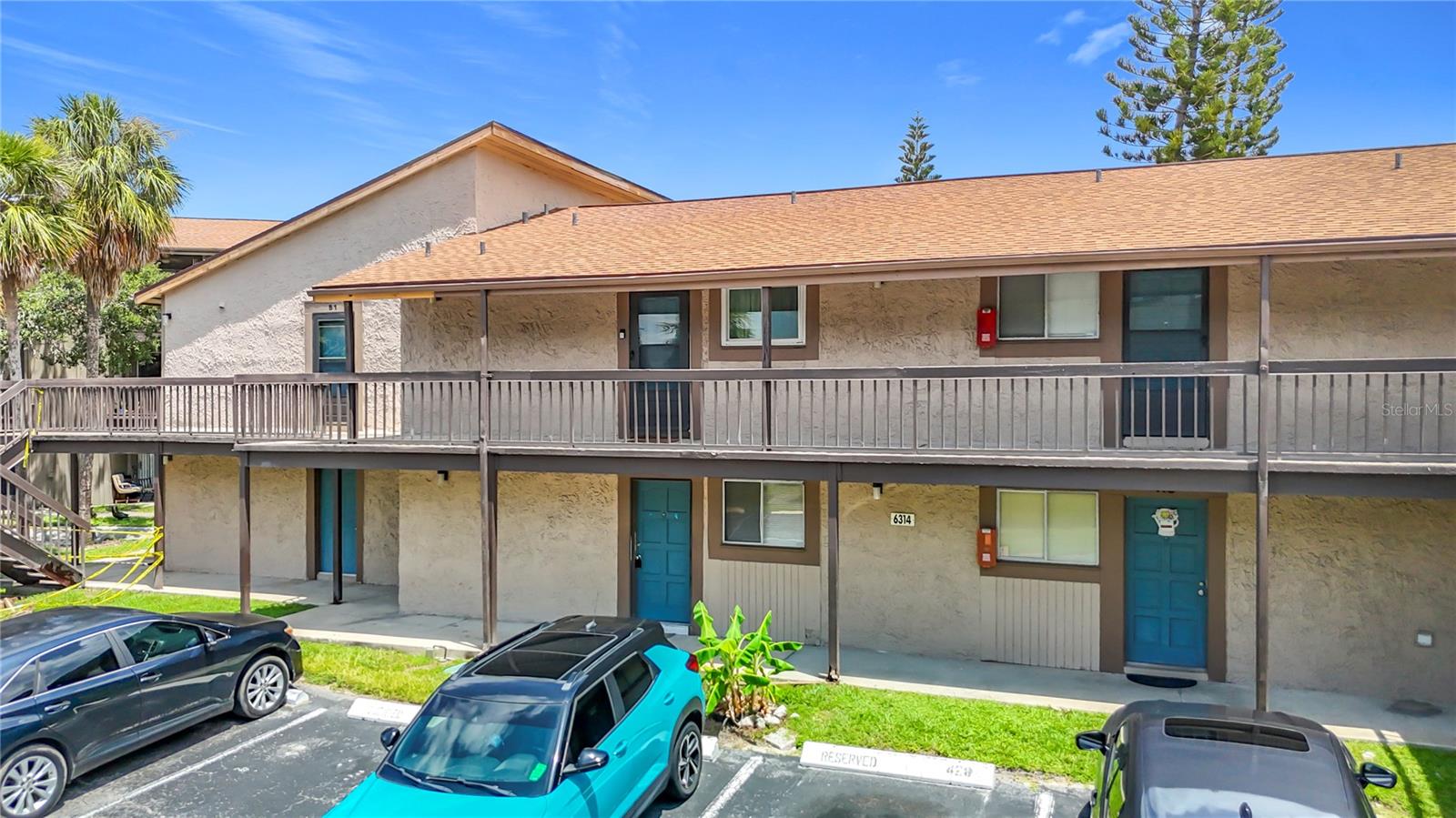 Listing photo id 4 for 6314 Newtown Circle 14a2