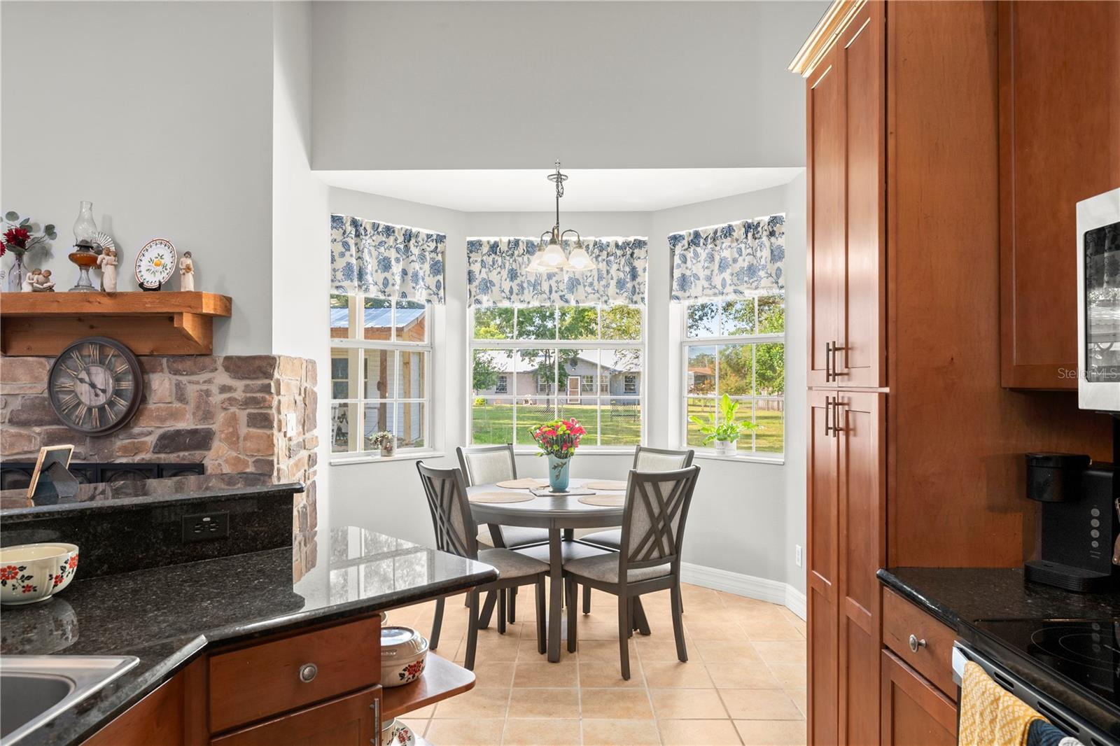 Image 11 of 33 For 33276 Westwood Drive