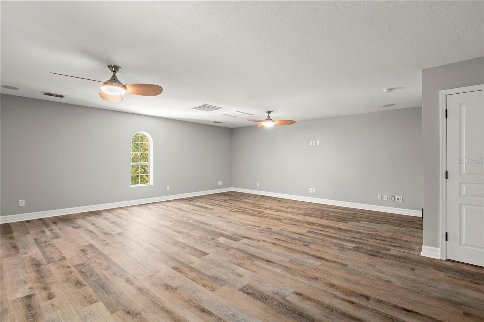 Image 14 of 33 For 33276 Westwood Drive