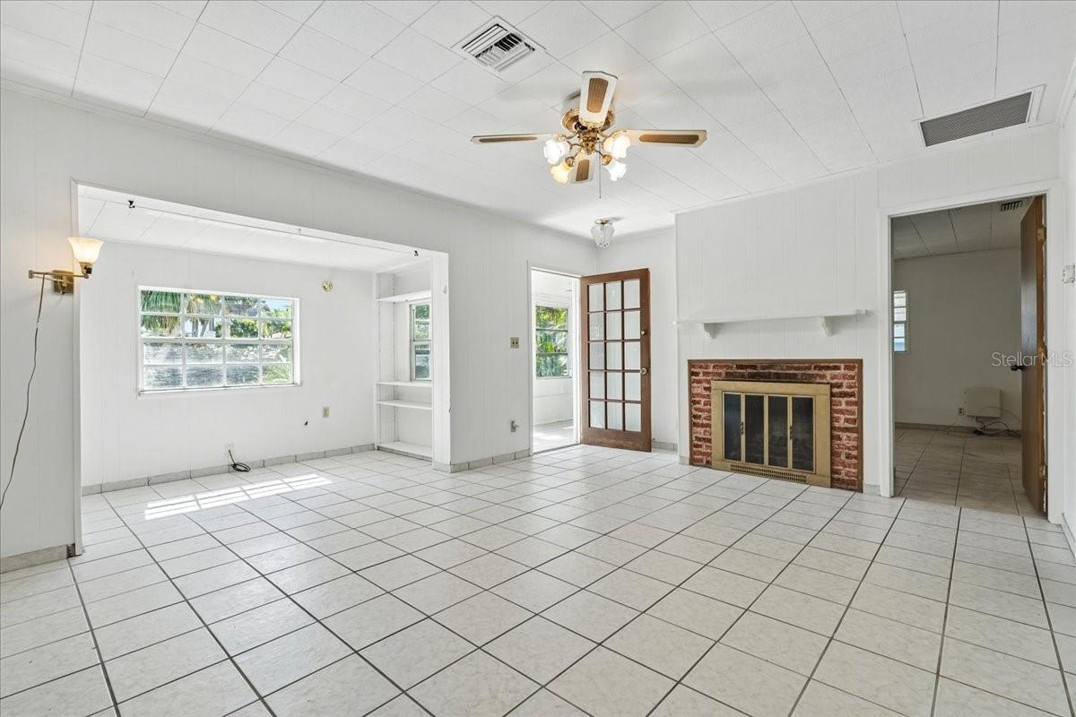 Image 6 of 42 For 1290 Oxford Drive