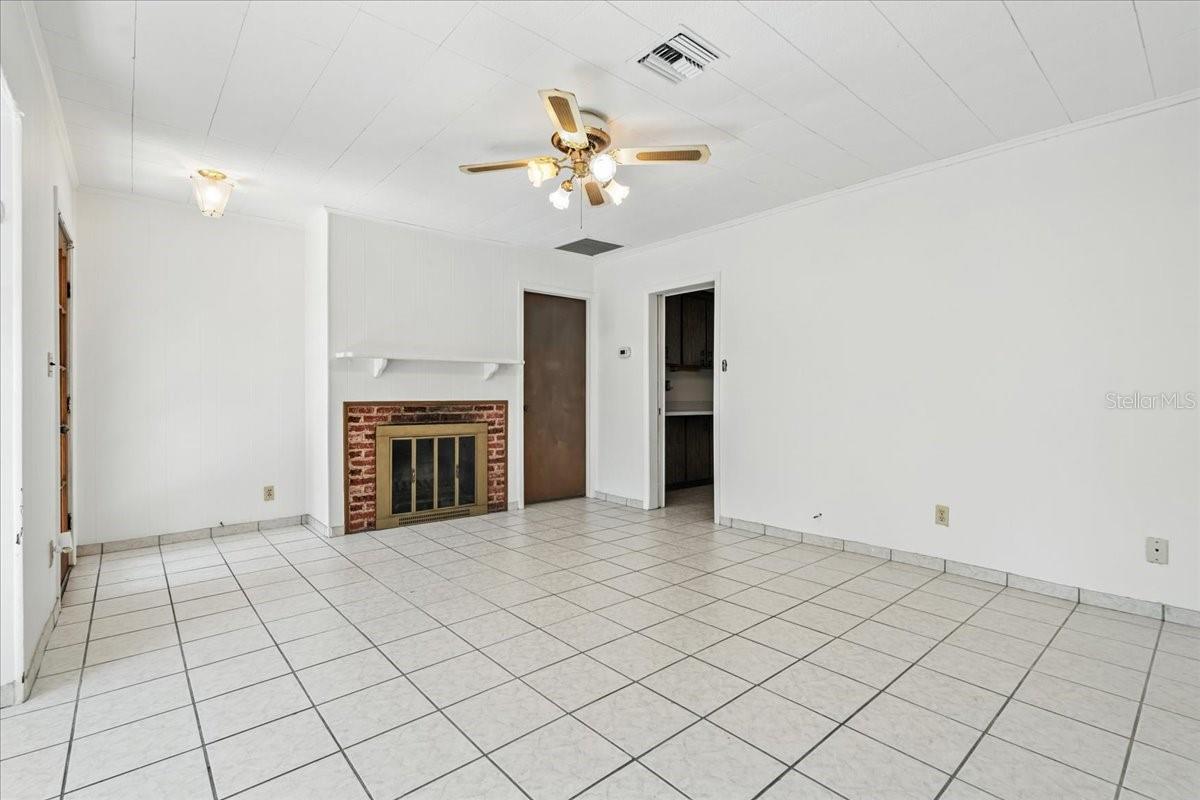 Image 7 of 42 For 1290 Oxford Drive