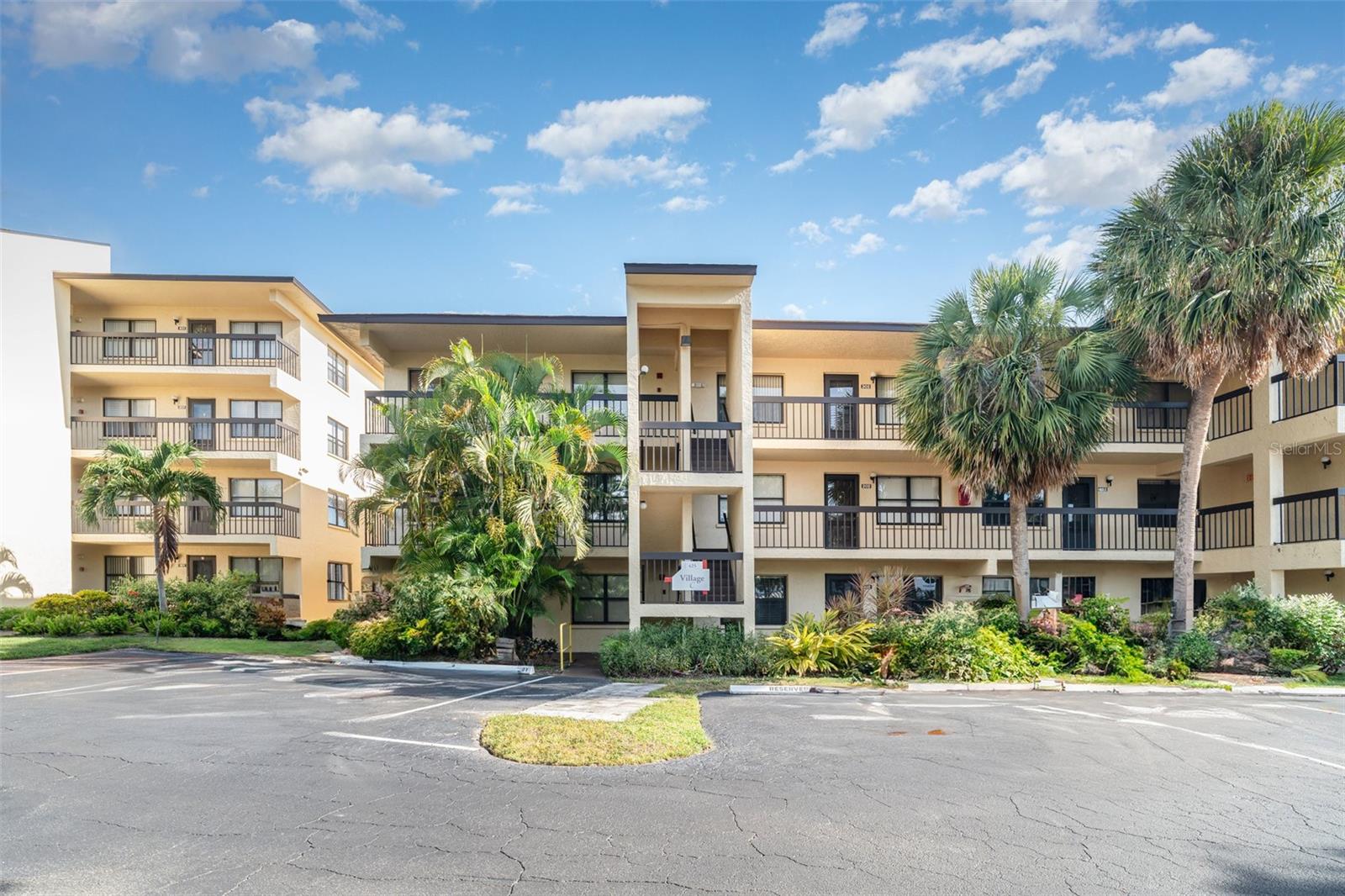 Details for 425 30th Avenue W C201, BRADENTON, FL 34205