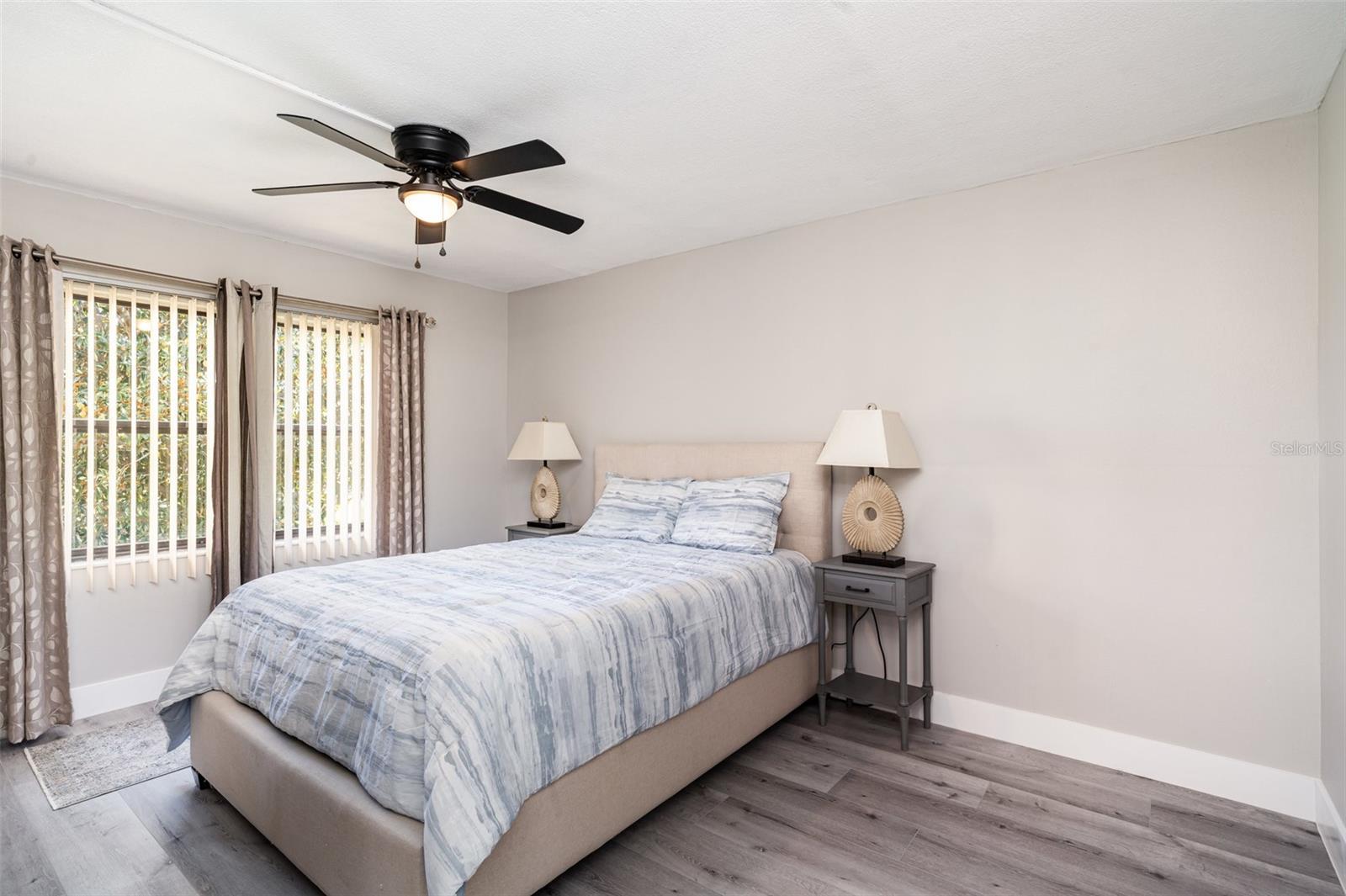 Image 10 of 16 For 425 30th Avenue W C201