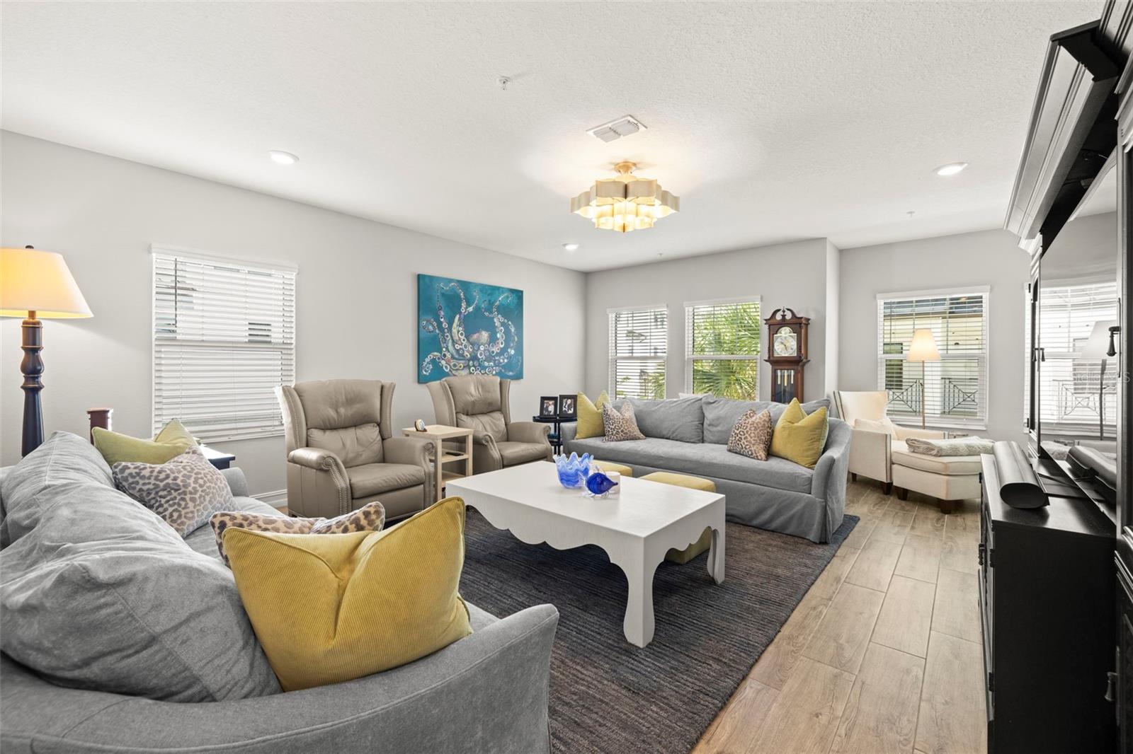 Image 19 of 55 For 5351 Bridge Street 78