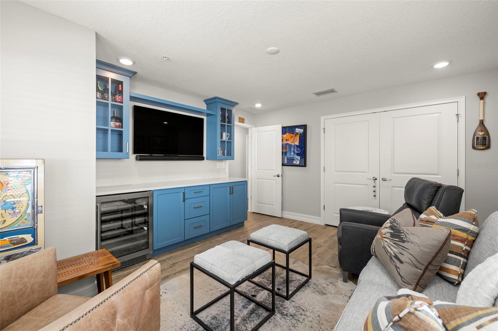 Image 9 of 55 For 5351 Bridge Street 78