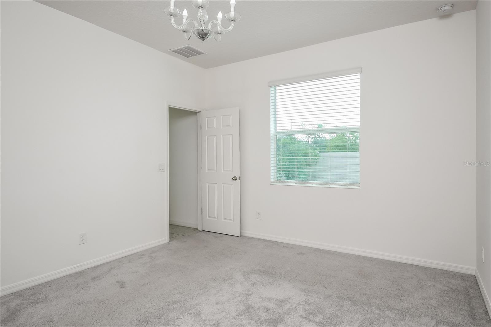 Image 11 of 13 For 111 Roseville Drive