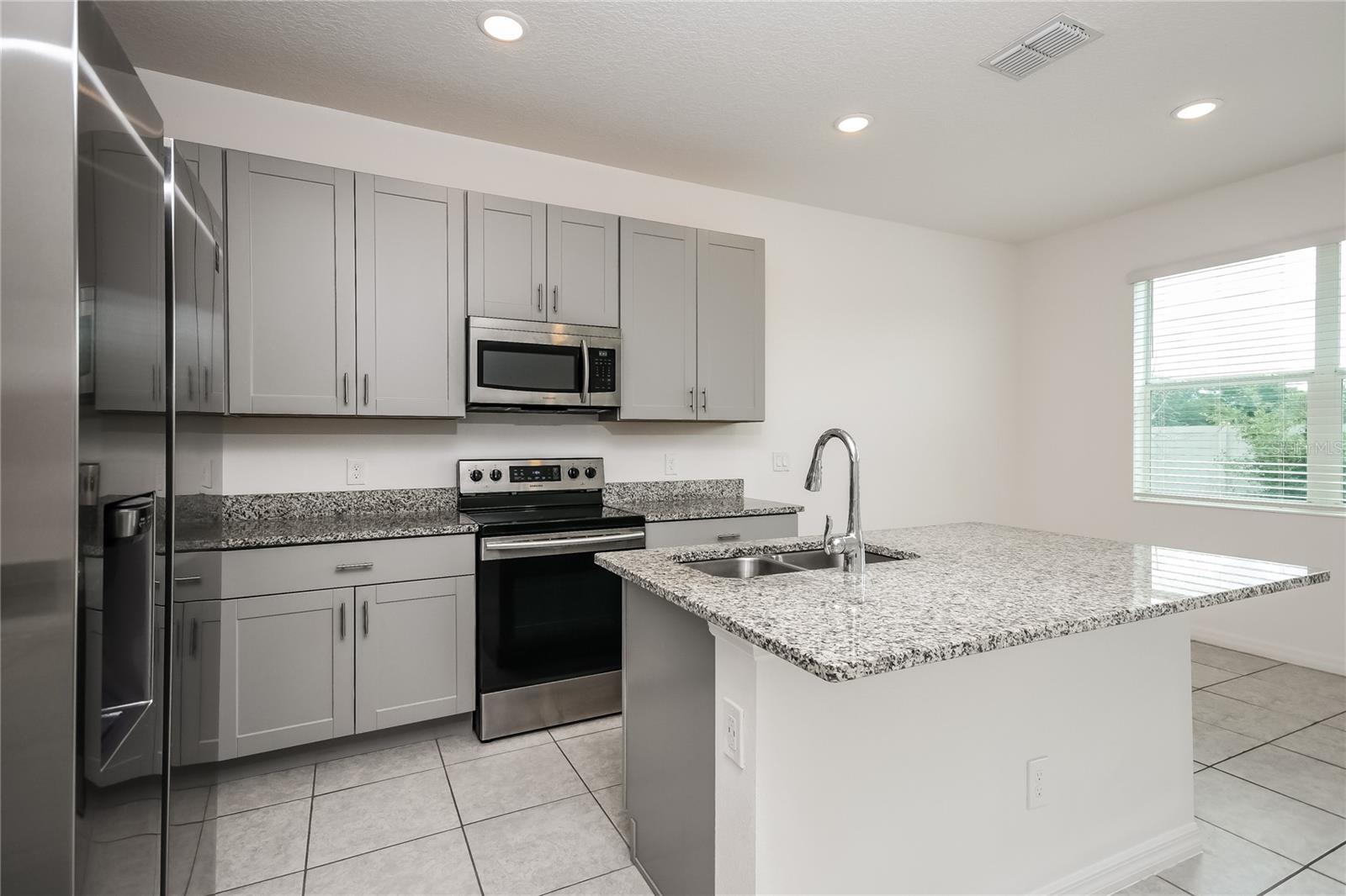 Image 4 of 13 For 111 Roseville Drive