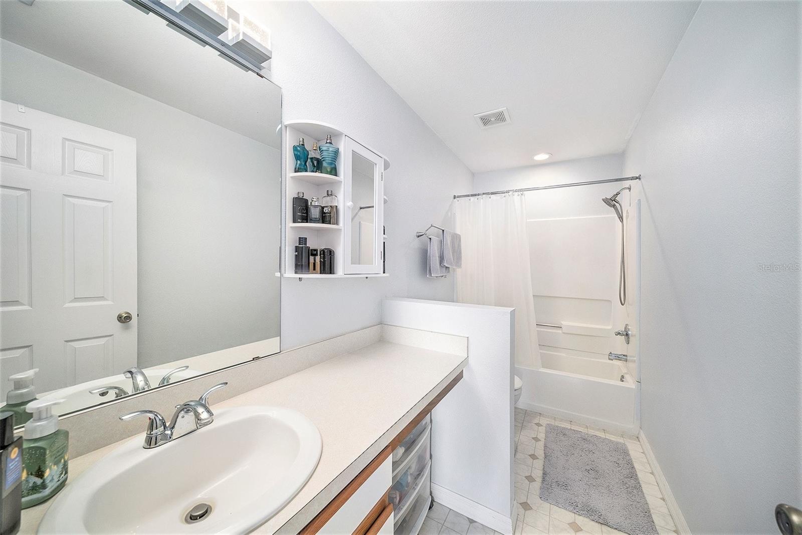 Image 24 of 43 For 8534 Edgewater Place Boulevard