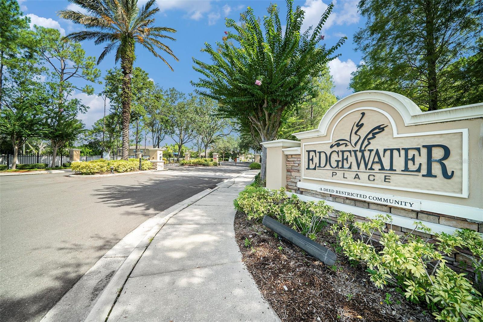 Image 8 of 43 For 8534 Edgewater Place Boulevard