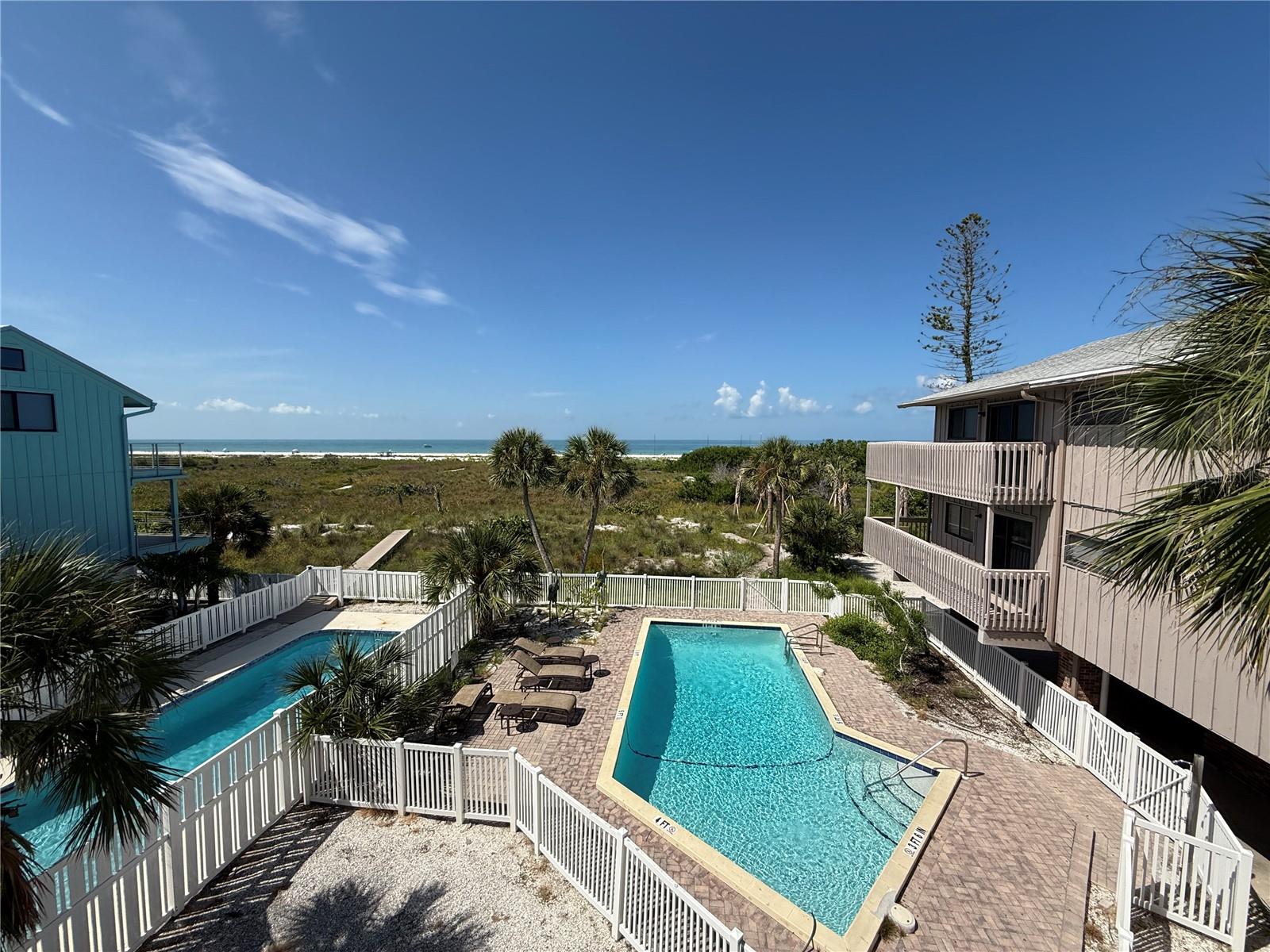 Image 29 of 51 For 460 Beach Road B2