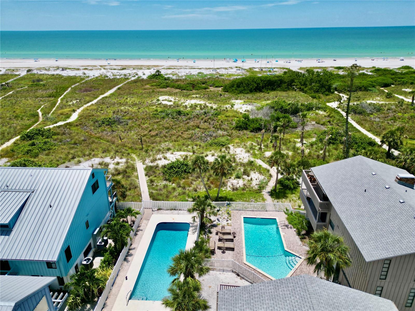 Image 31 of 51 For 460 Beach Road B2