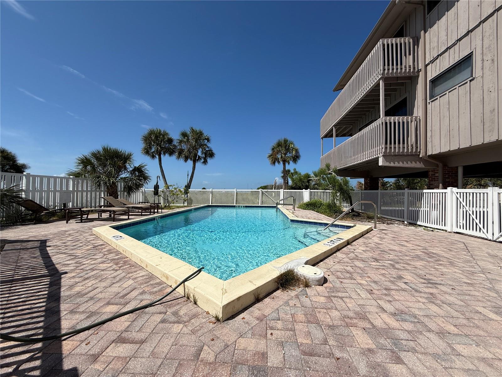 Image 32 of 51 For 460 Beach Road B2