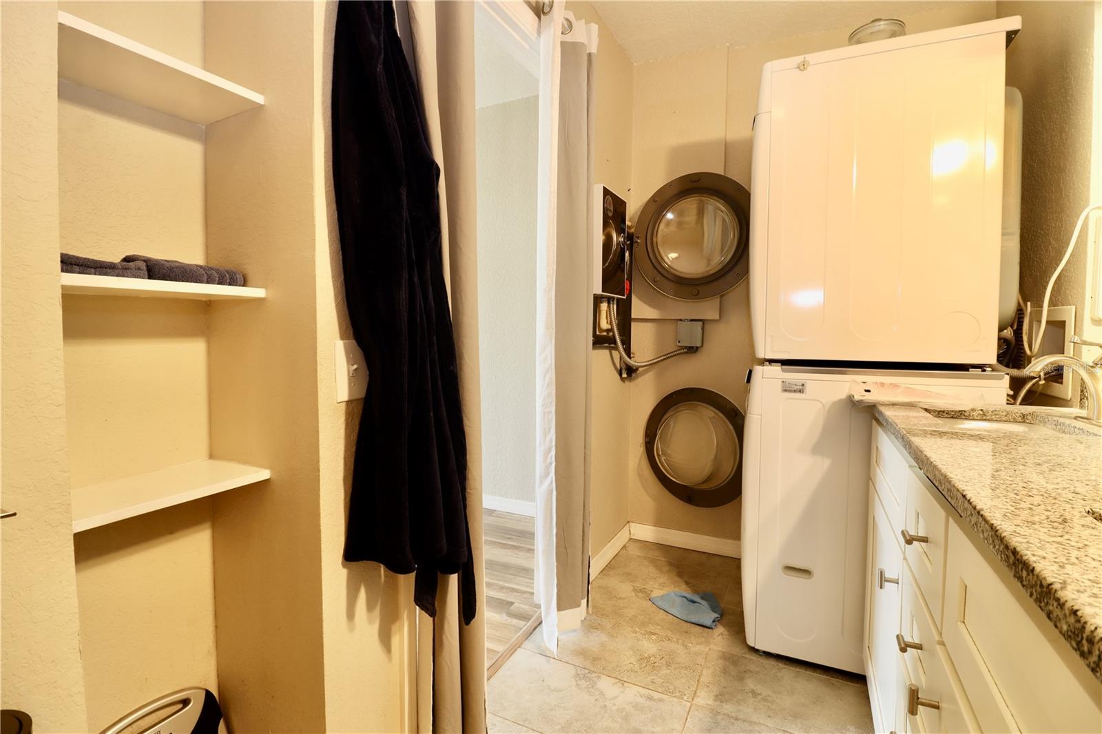 Image 11 of 28 For 12656 Cumberland Drive