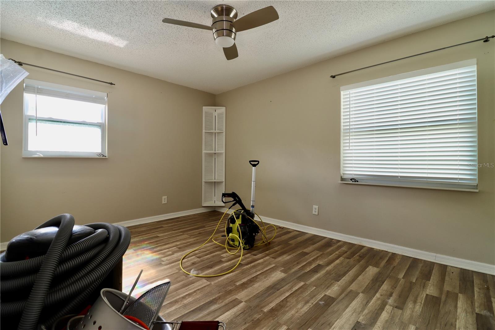 Image 16 of 28 For 12656 Cumberland Drive