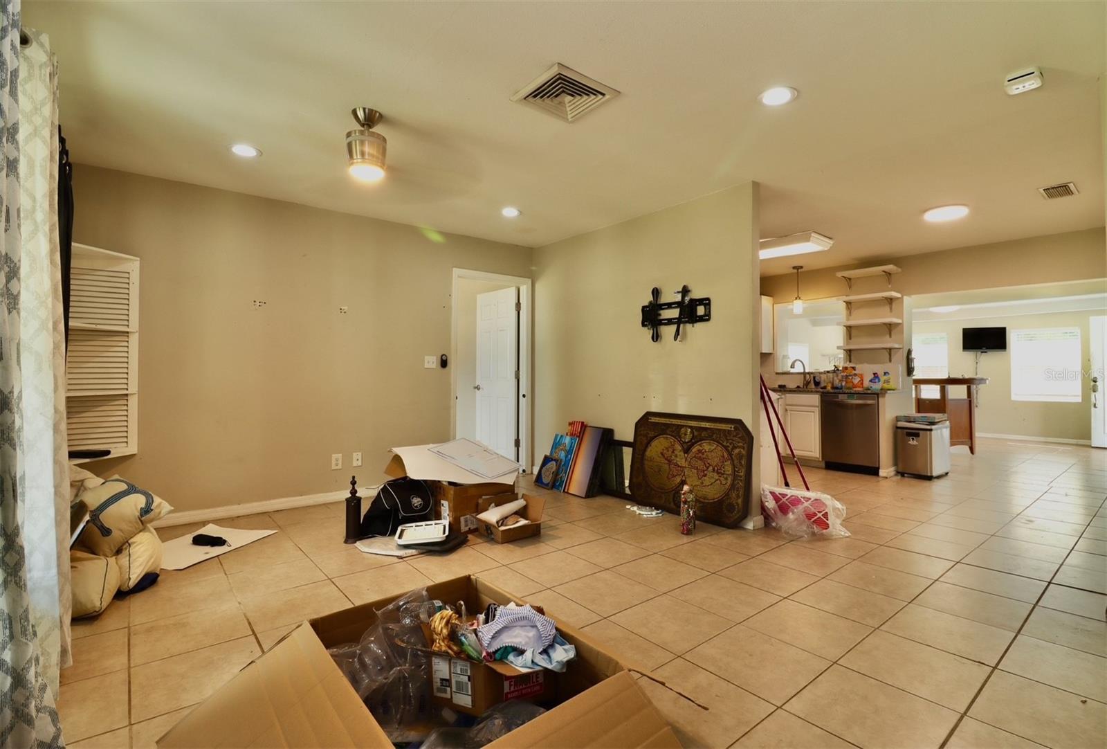 Image 5 of 28 For 12656 Cumberland Drive