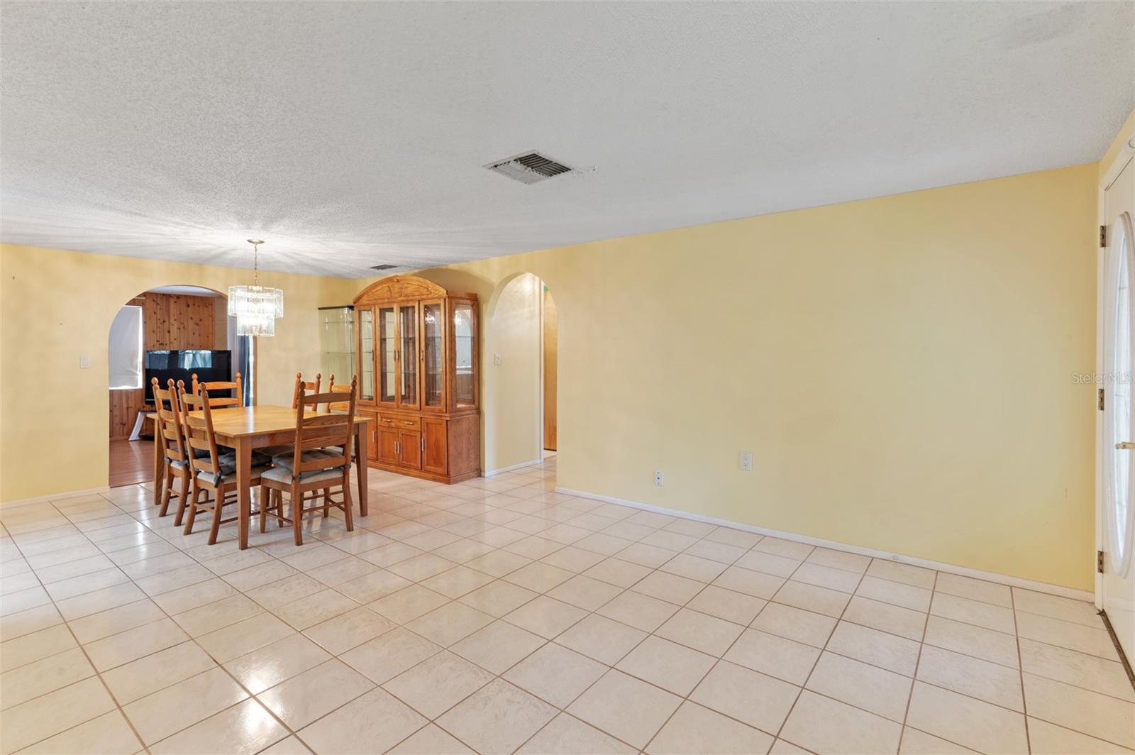 Image 18 of 53 For 11040 Blackwood Drive