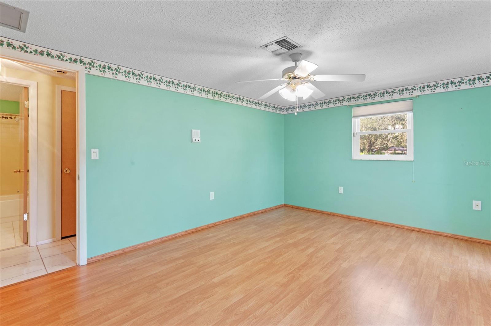 Image 32 of 53 For 11040 Blackwood Drive