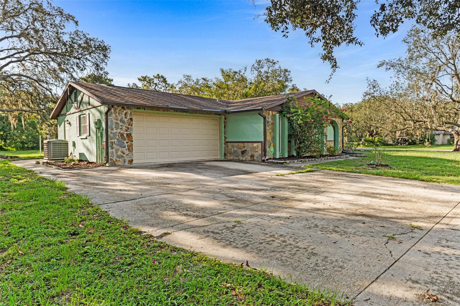 Image 42 of 53 For 11040 Blackwood Drive
