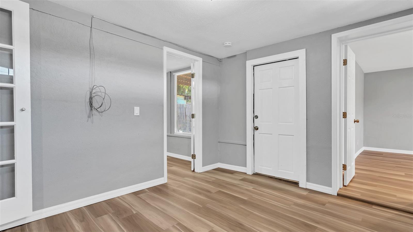 Image 11 of 28 For 6801 46th Avenue N