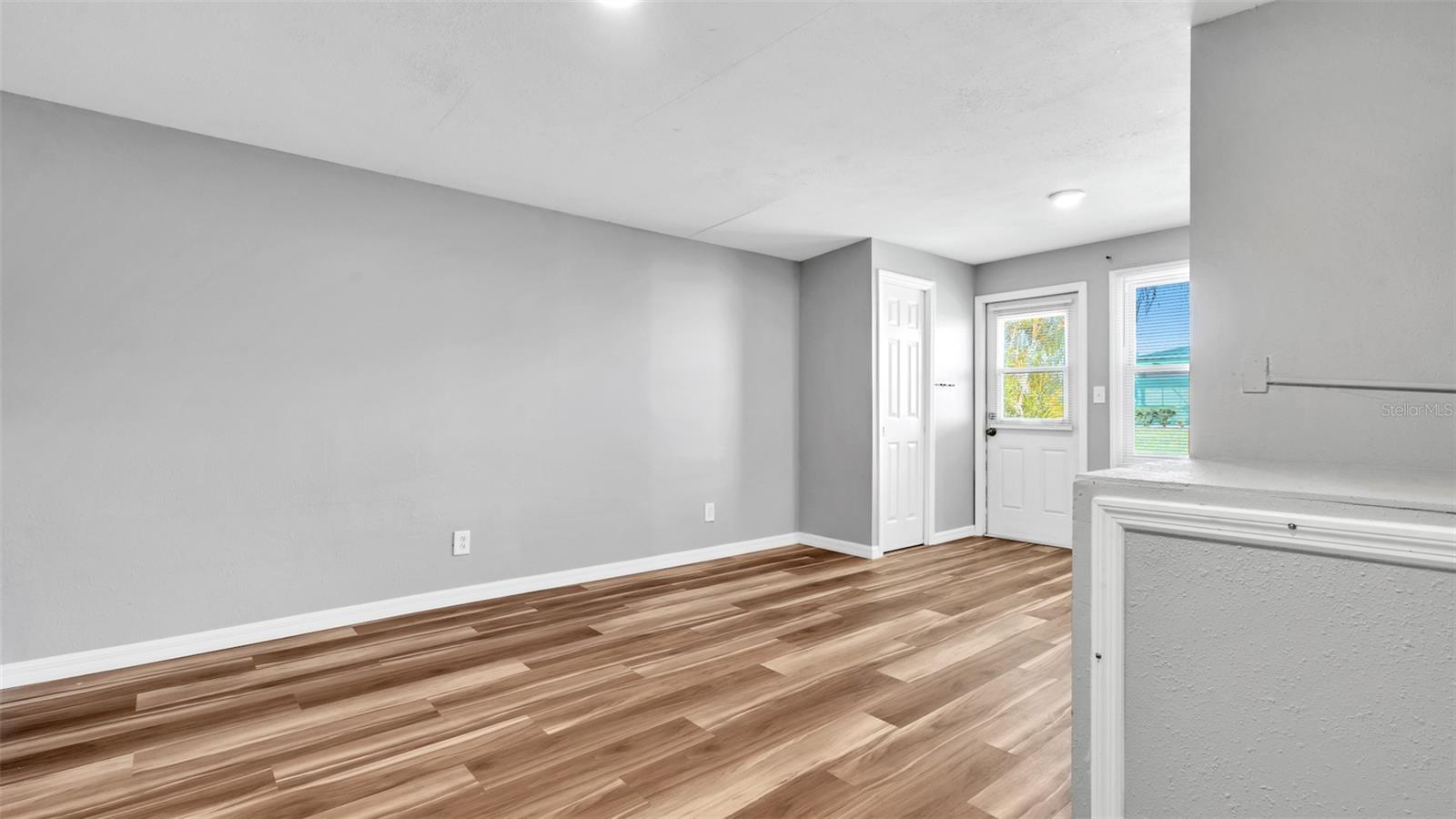 Image 12 of 28 For 6801 46th Avenue N