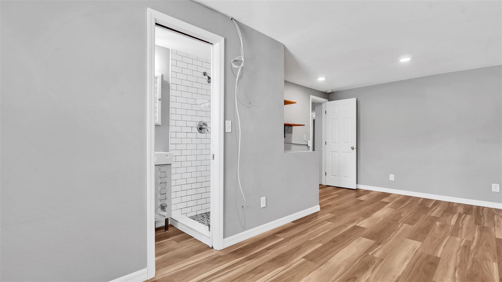 Image 14 of 28 For 6801 46th Avenue N