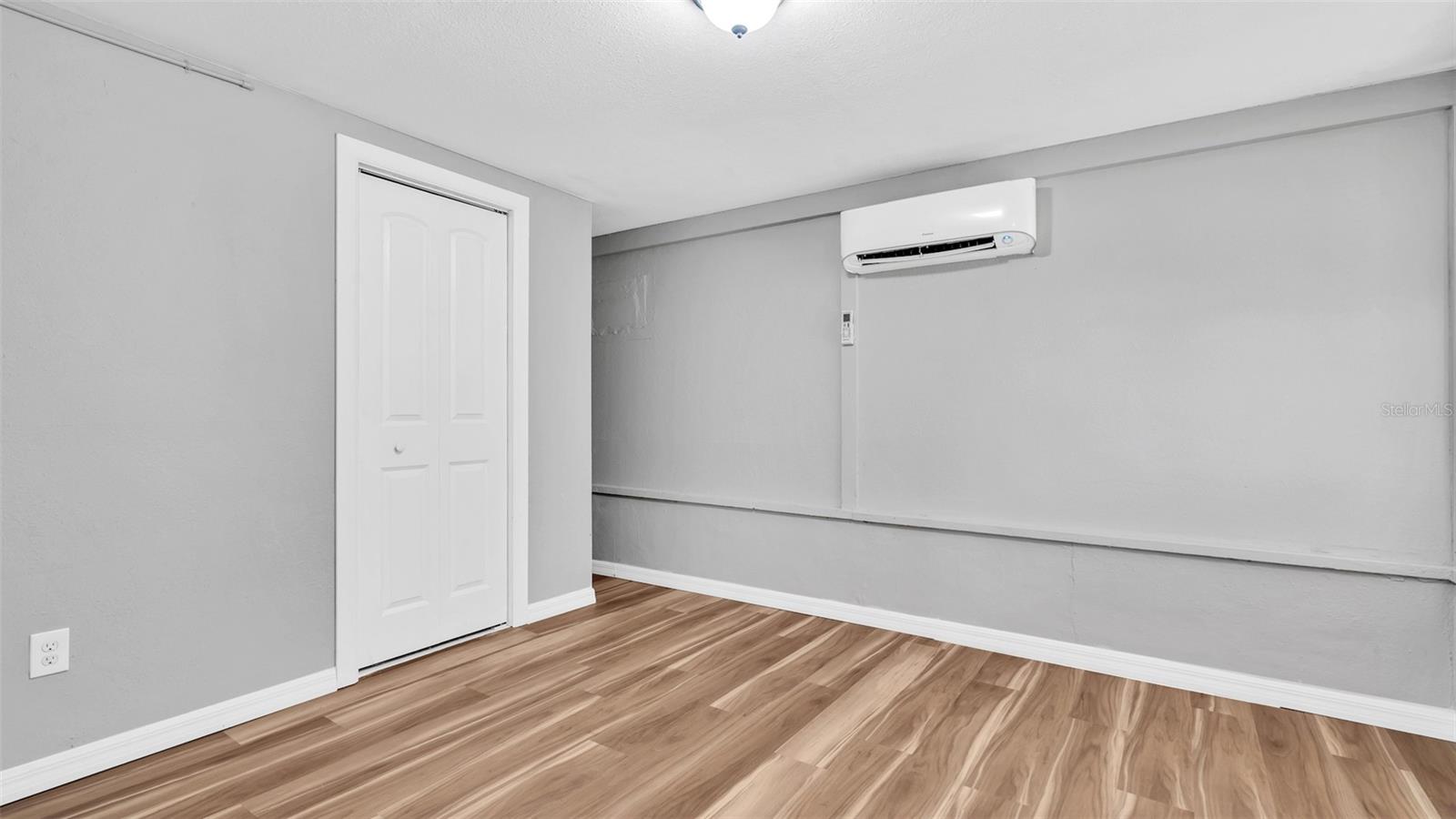 Image 17 of 28 For 6801 46th Avenue N