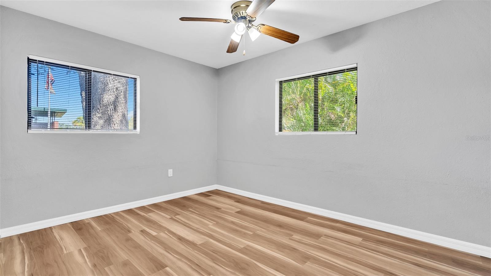 Image 19 of 28 For 6801 46th Avenue N
