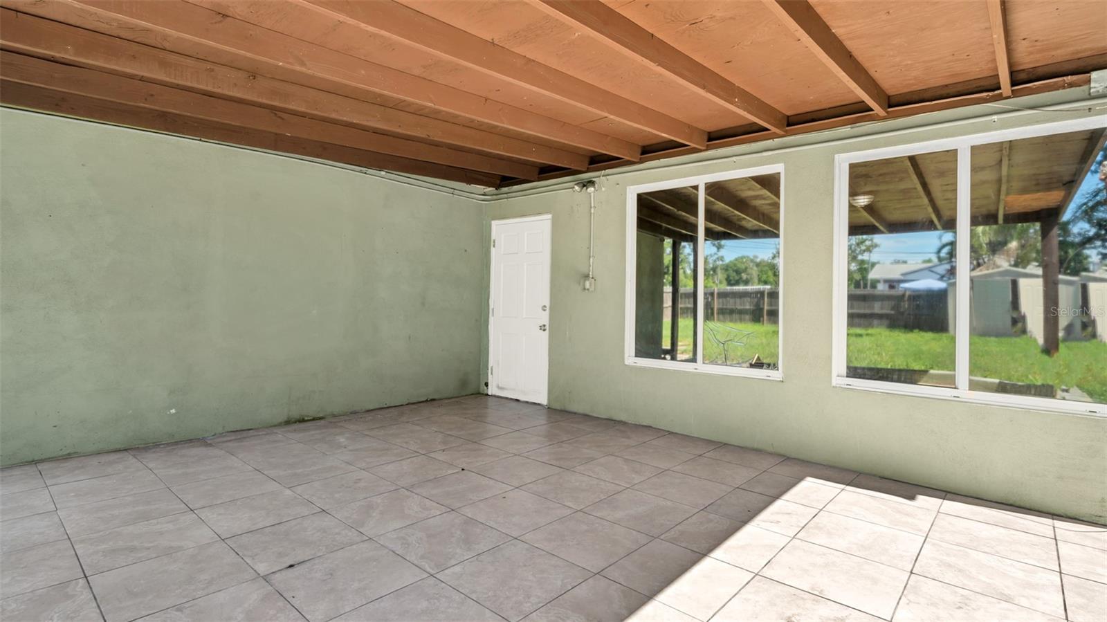 Image 26 of 28 For 6801 46th Avenue N