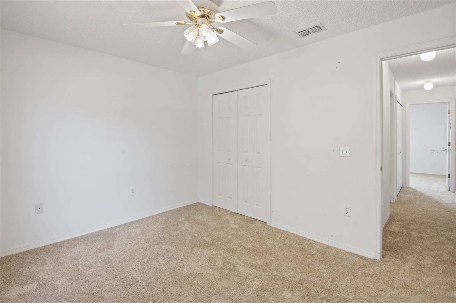Image 25 of 44 For 11233 Linden Drive
