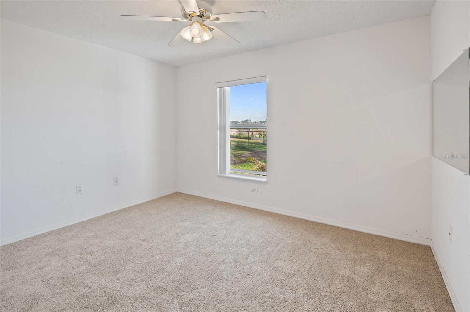 Image 29 of 44 For 11233 Linden Drive