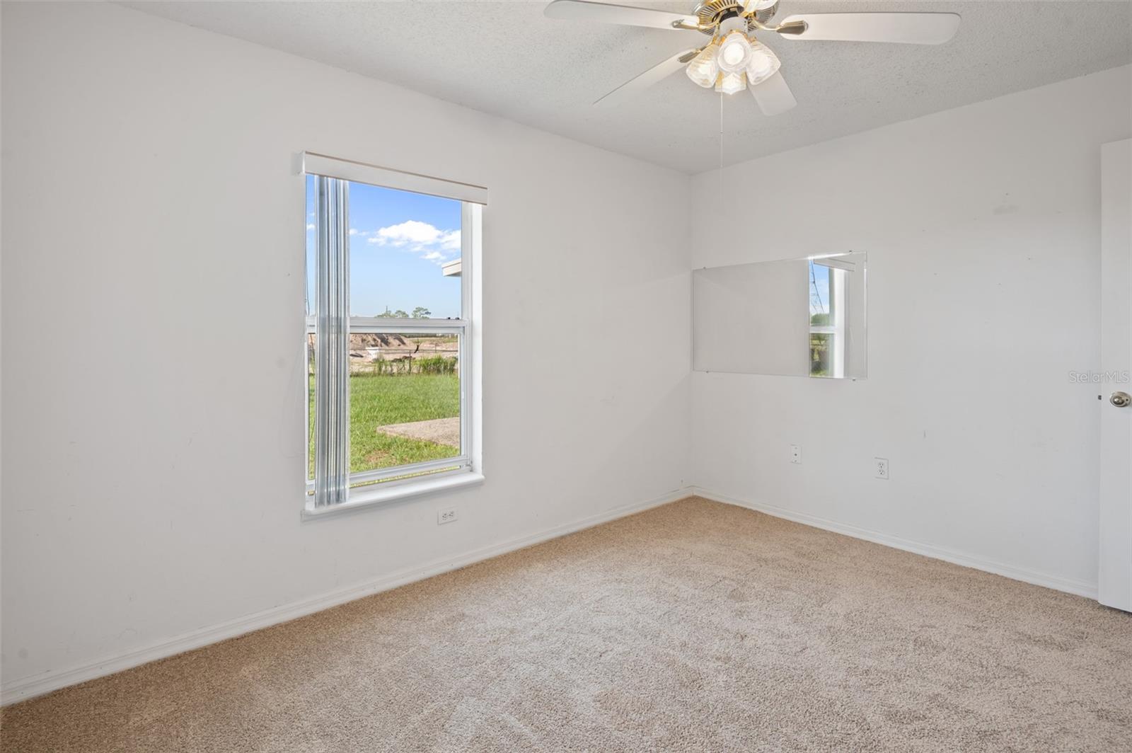 Image 30 of 44 For 11233 Linden Drive