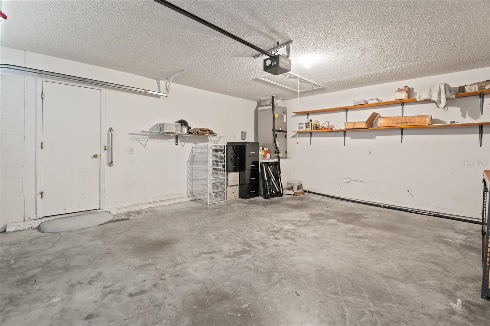 Image 39 of 44 For 11233 Linden Drive