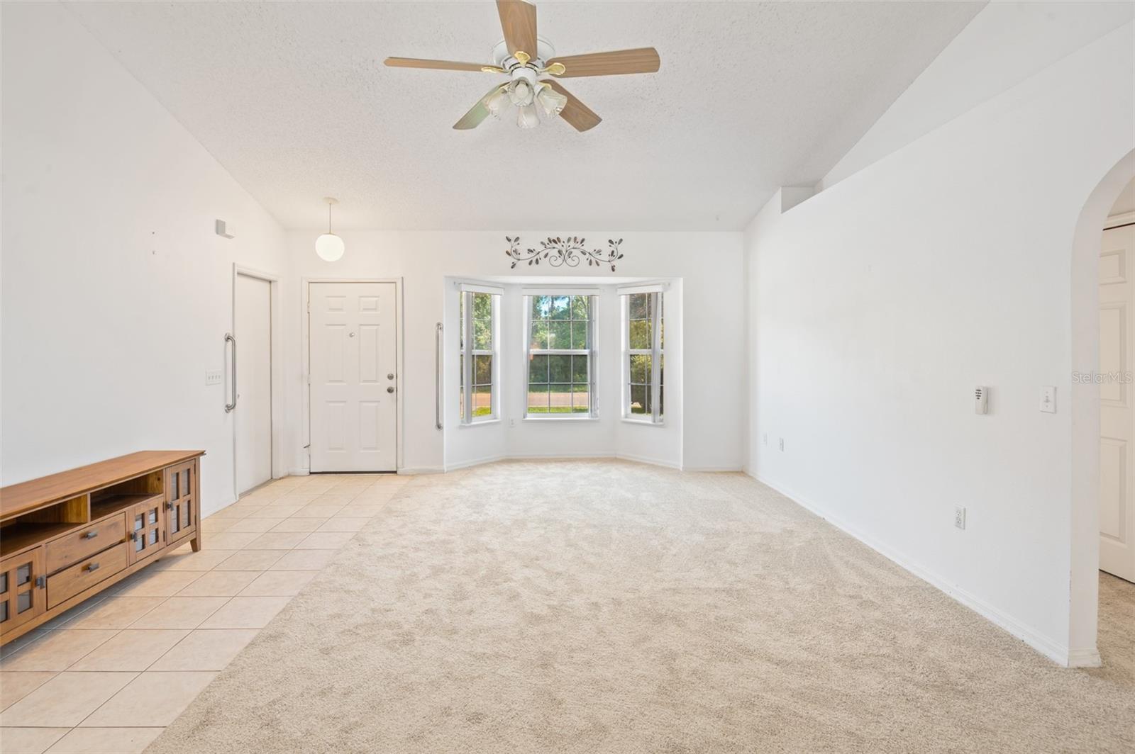 Image 5 of 44 For 11233 Linden Drive