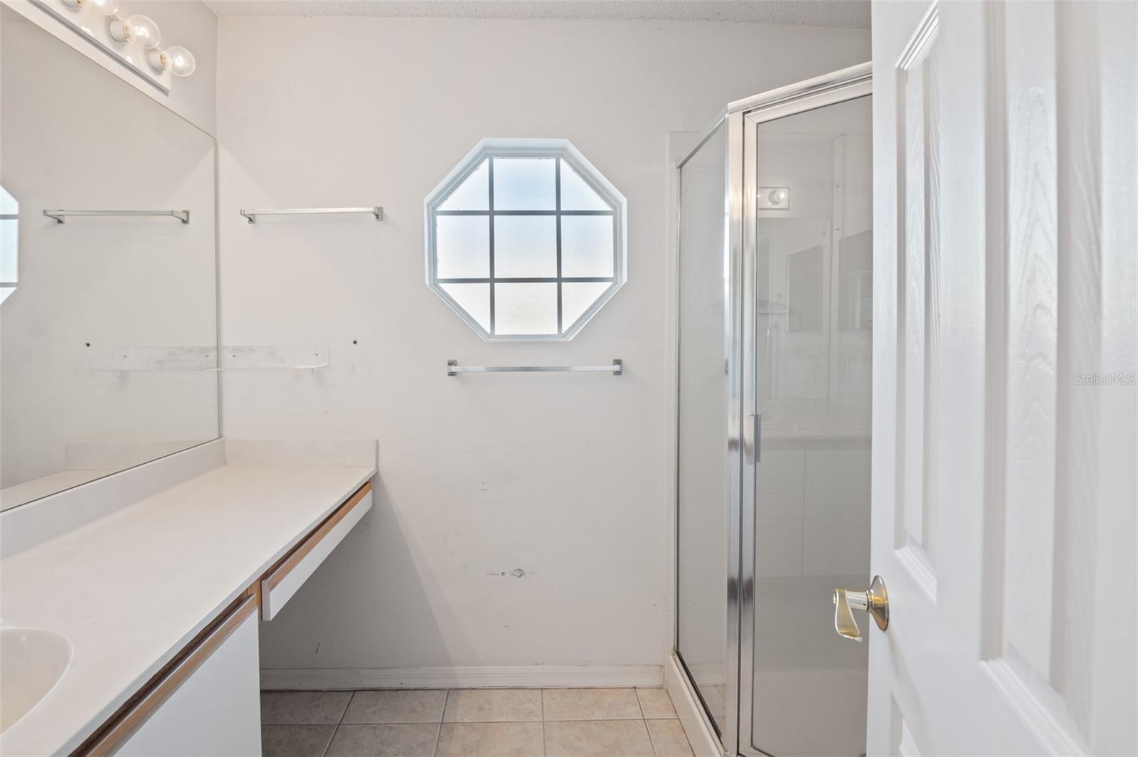 Image 7 of 44 For 11233 Linden Drive