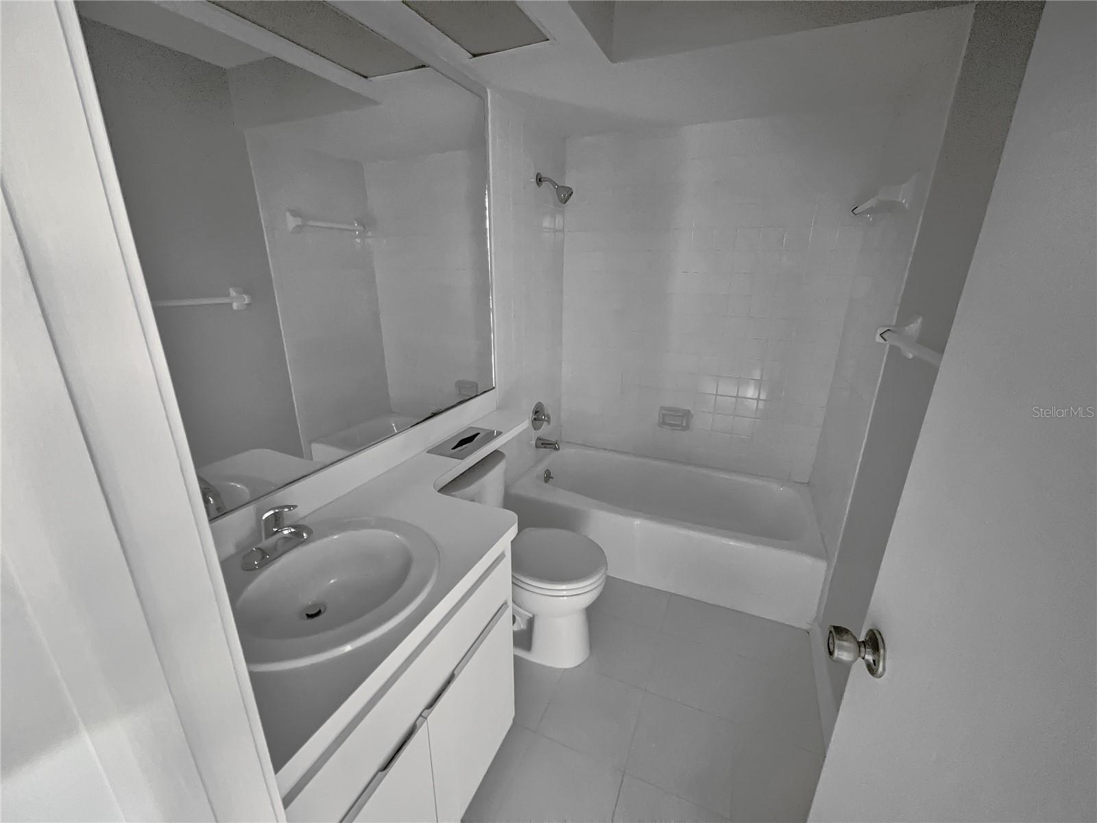 Image 15 of 16 For 3421 Carter Street C