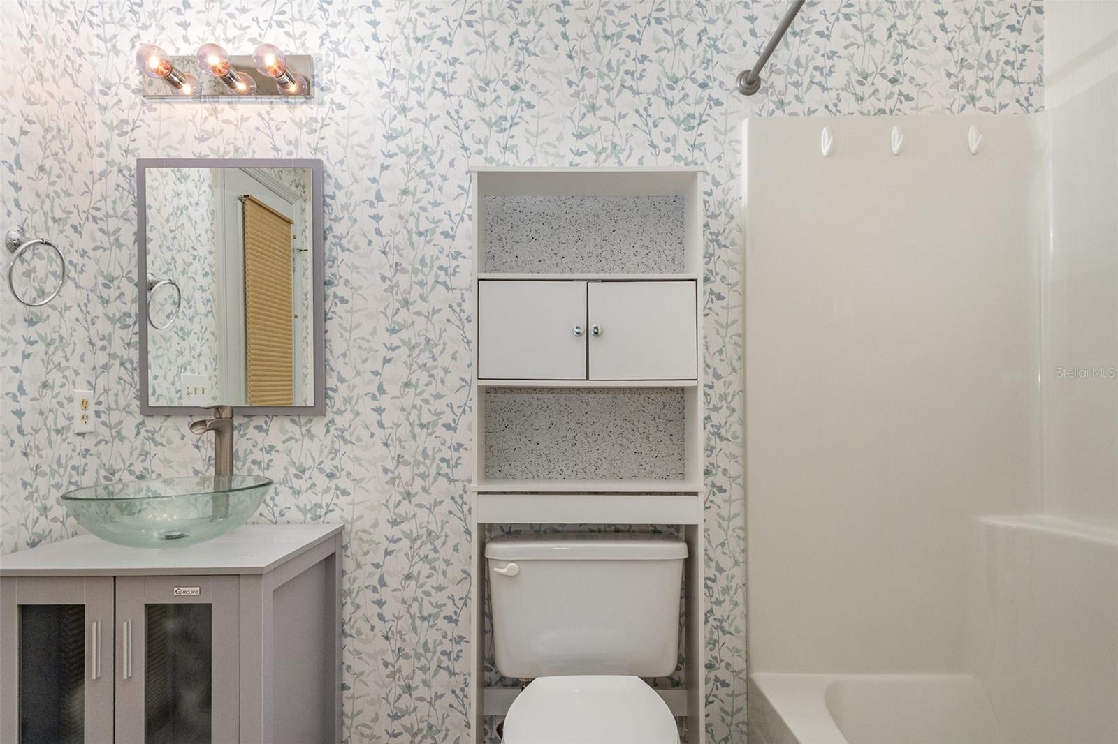 Image 16 of 24 For 4182 Cannes Avenue