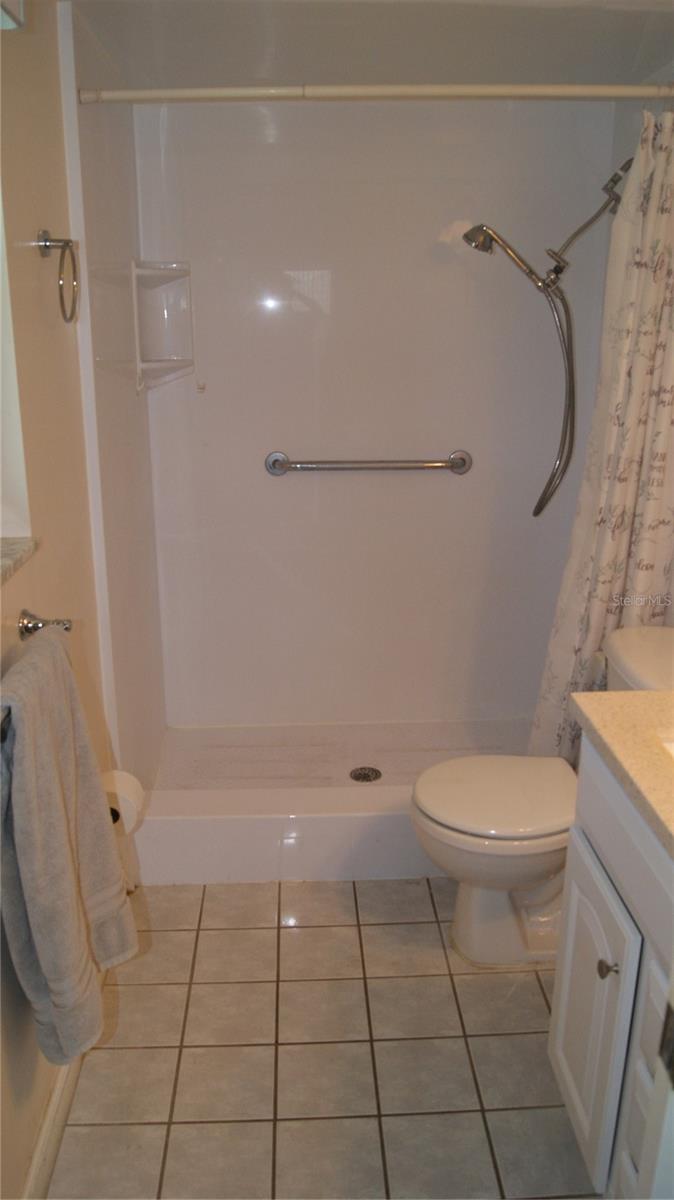 Image 17 of 21 For 1235 Highland Avenue 2-309