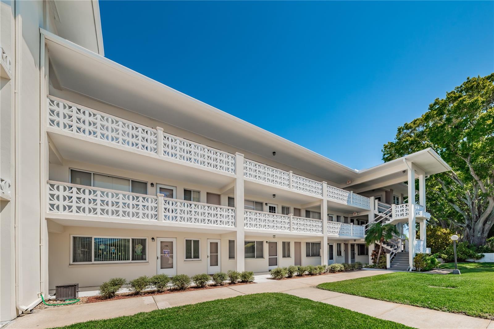 Image 2 of 21 For 1235 Highland Avenue 2-309