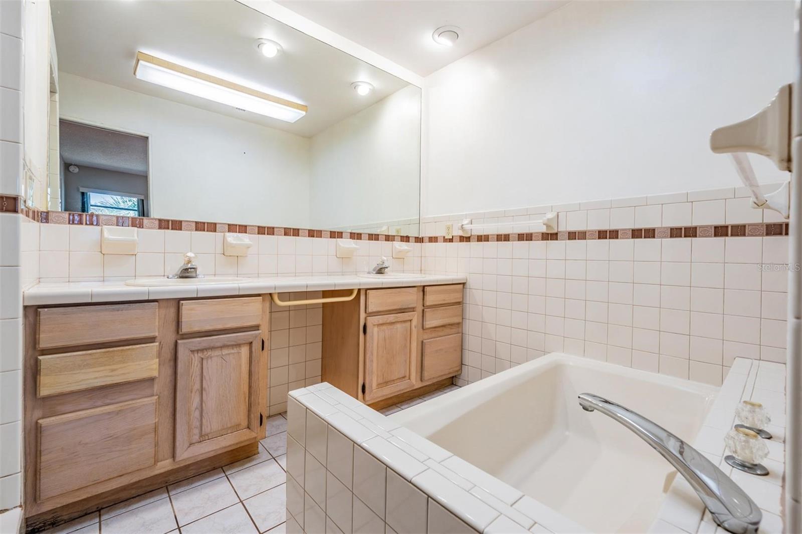 Image 14 of 34 For 1871 63rd Avenue N