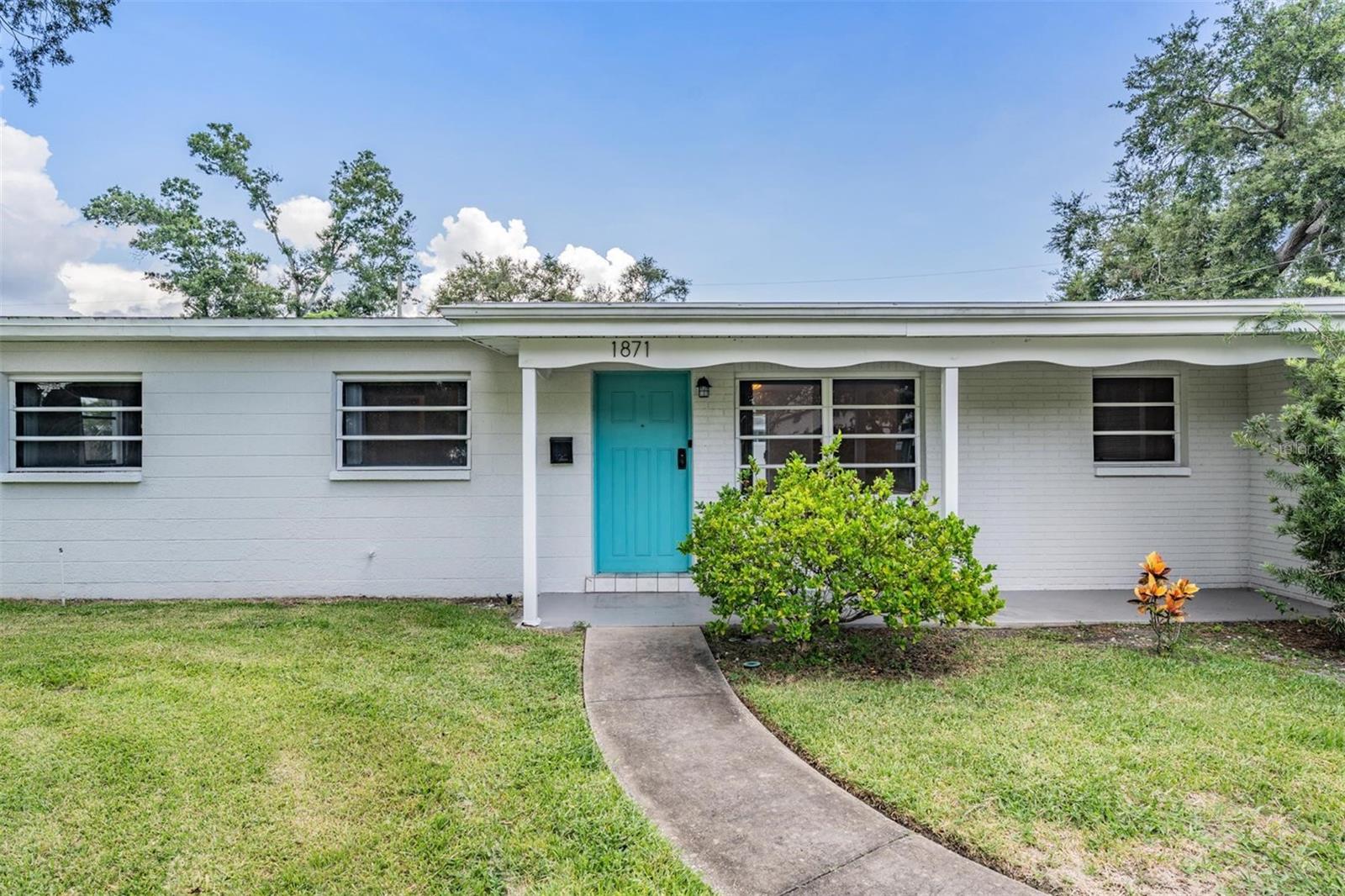 Image 2 of 34 For 1871 63rd Avenue N