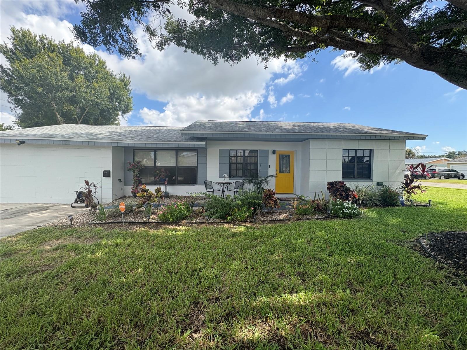 Details for 5975 69th Avenue N, PINELLAS PARK, FL 33781
