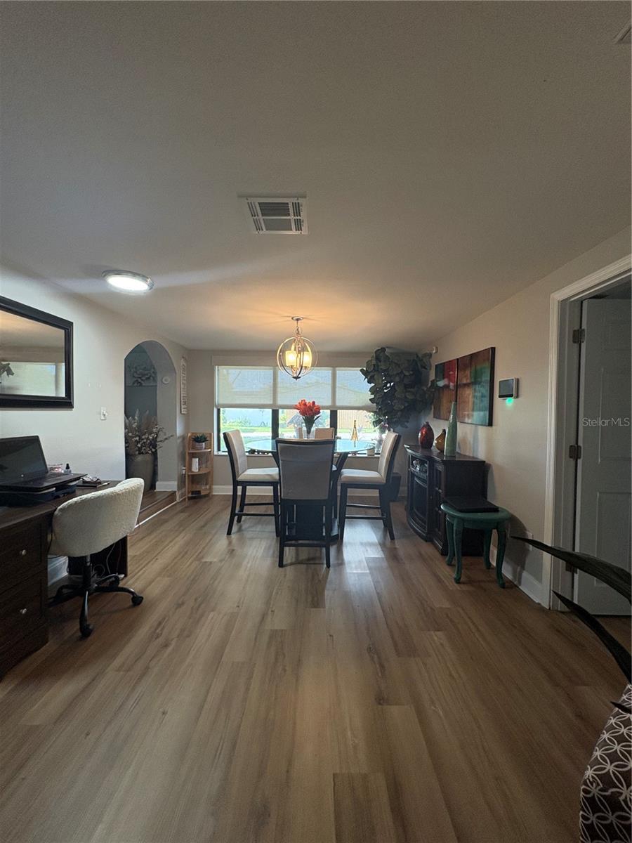 Image 14 of 39 For 5975 69th Avenue N
