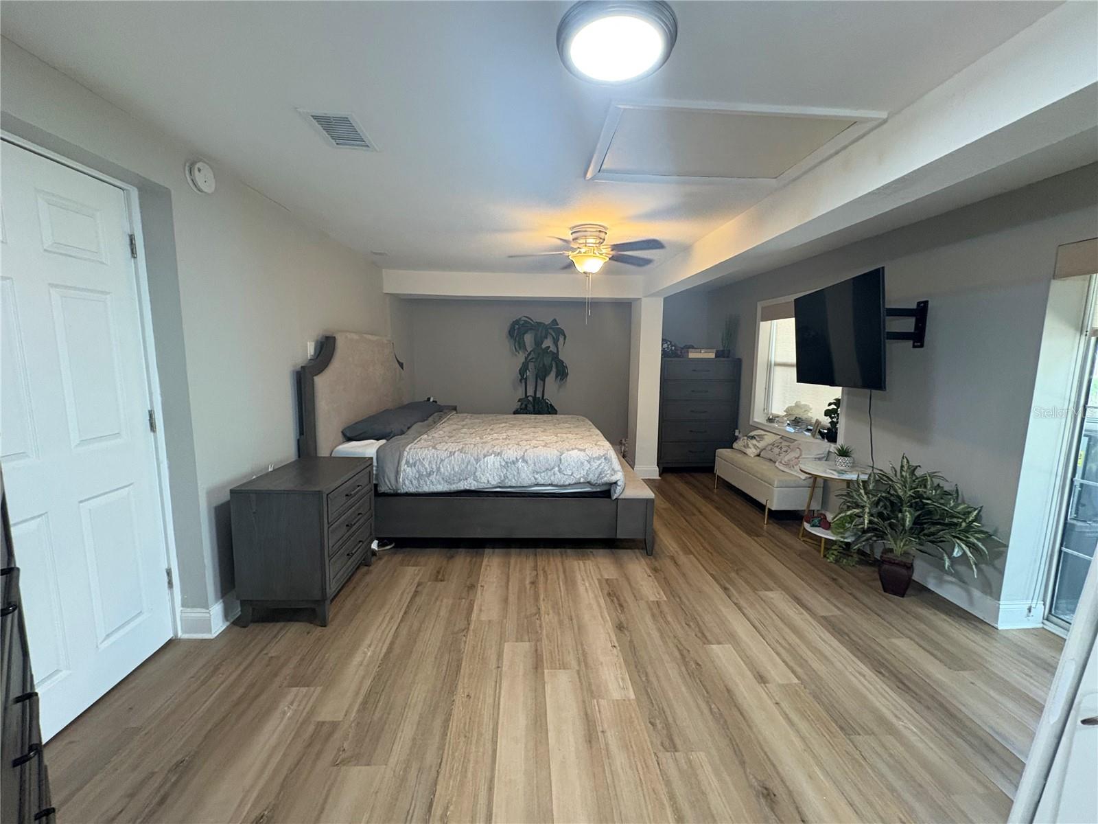 Image 23 of 39 For 5975 69th Avenue N